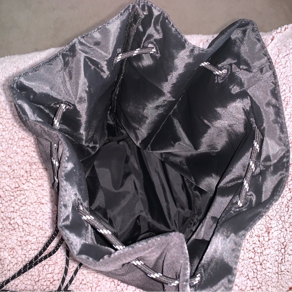 Victoria’s Secret PINK drawstring bag NWOT - Picture 2 of 9